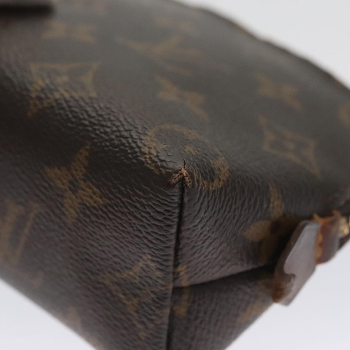 LOUIS VUITTON Monogram Pochette Cosmetic PM Cosmetic Pouch M47515 LV Auth 103547