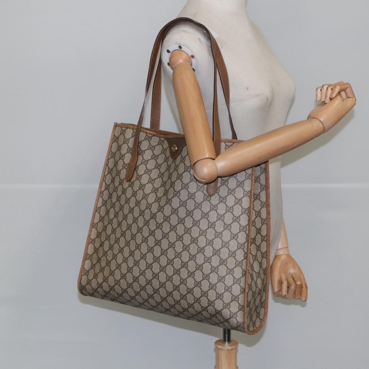 GUCCI GG Supreme Tote Bag PVC Beige 92 02 998 Auth 103591