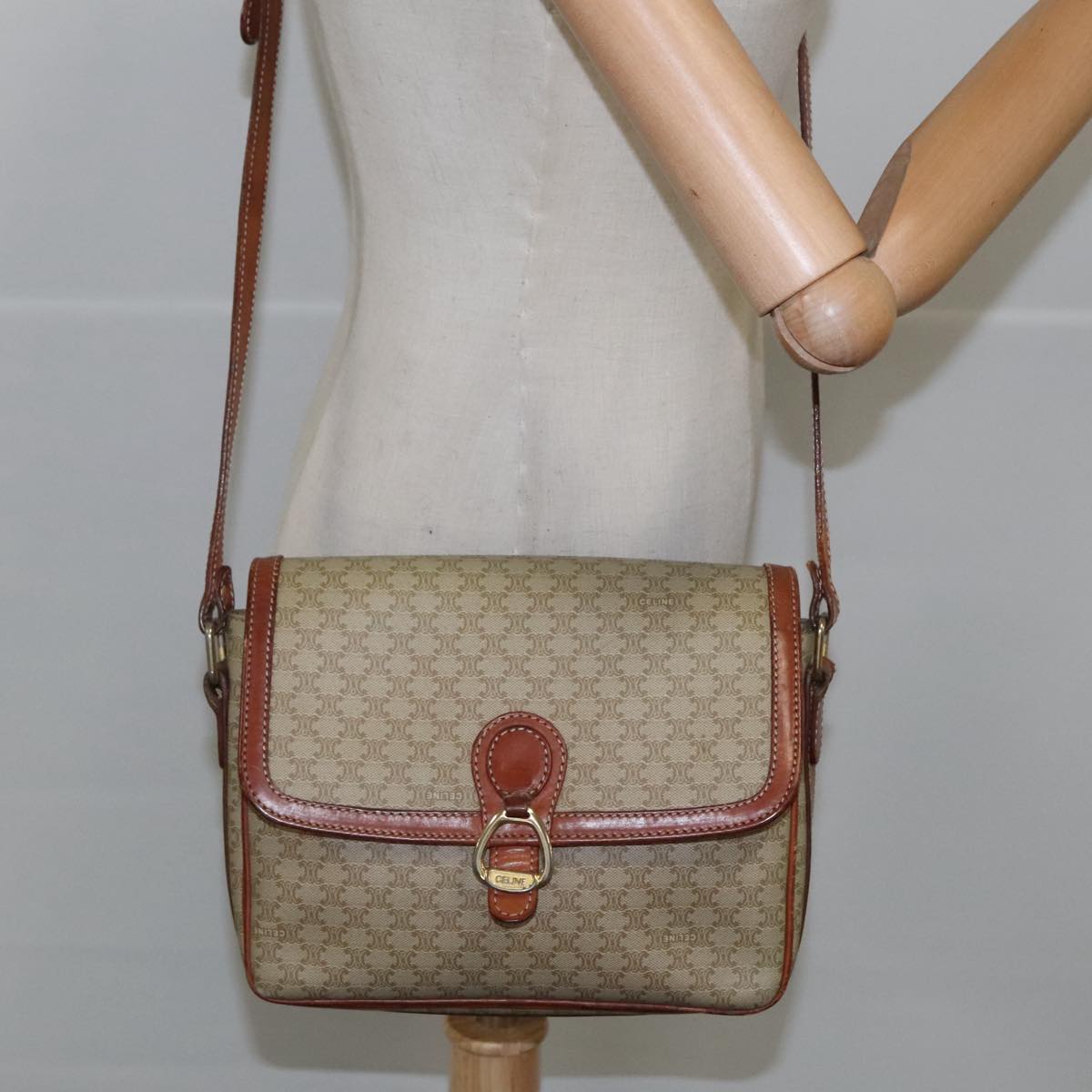 CELINE Macadam Canvas Shoulder Bag Beige Gold Auth 103958