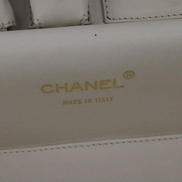CHANEL Vanity Chain Wild Stitch Pouch Cotton White CC Auth 104339AV