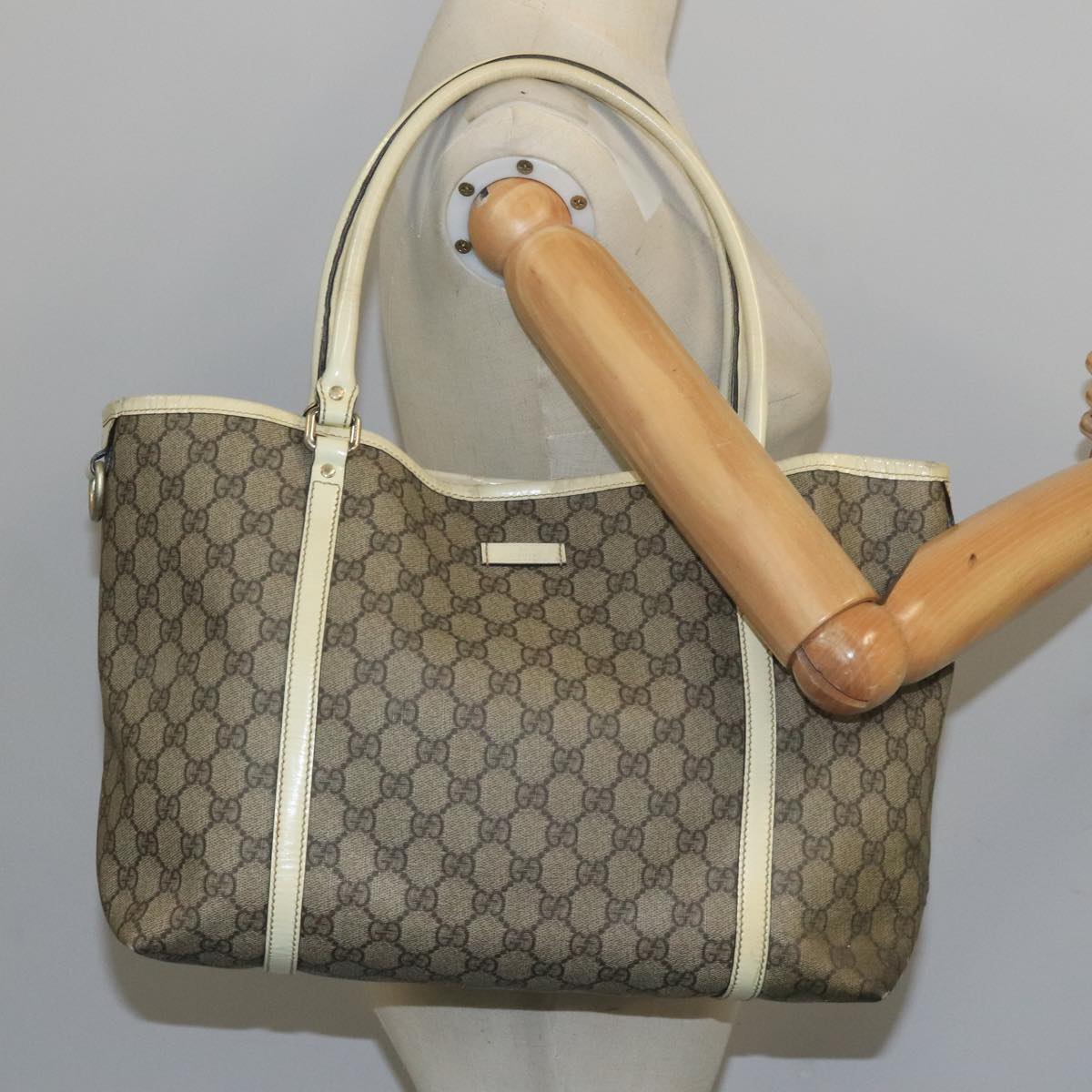 GUCCI GG Supreme Tote Bag PVC Beige 197953 Auth 104507