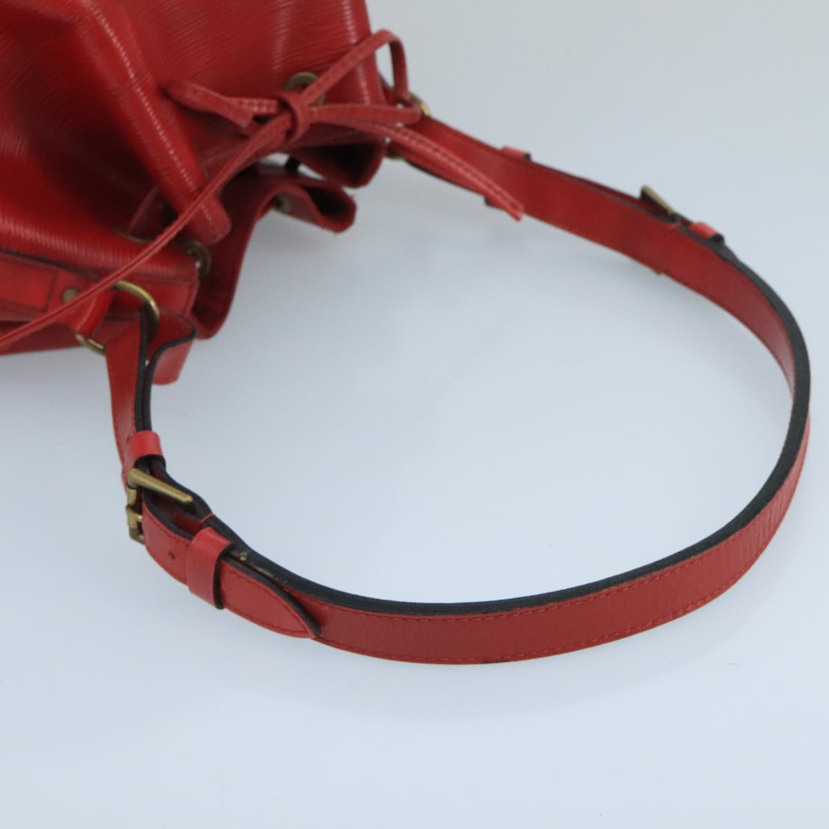 LOUIS VUITTON Epi Petit Noe Shoulder Bag Red M44107 LV Auth 105168