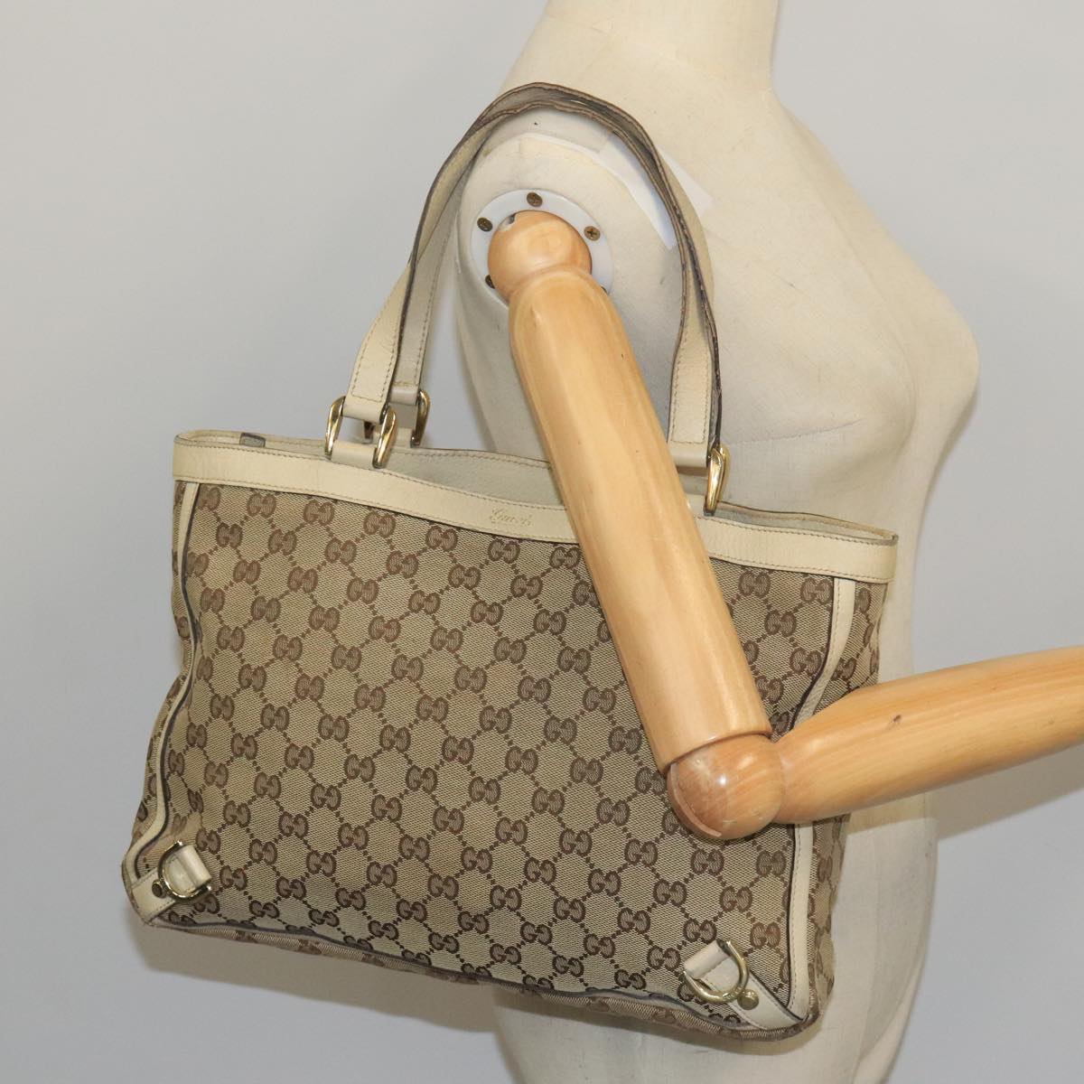 GUCCI GG Canvas Tote Bag Beige Gold 170004 Auth 105263