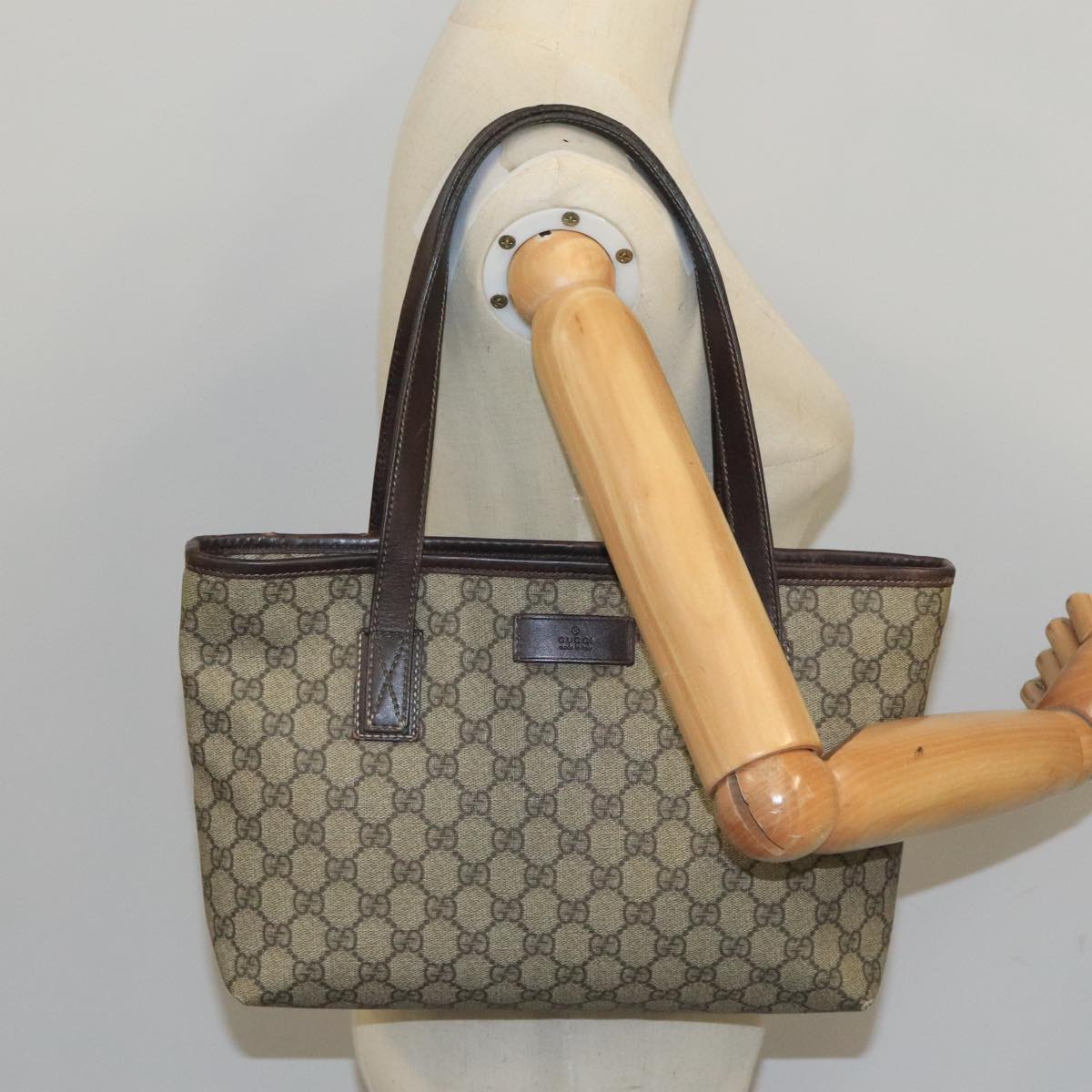 GUCCI GG Supreme Tote Bag PVC Beige 211138 Auth 105274