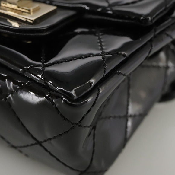 CHANEL Pouch Patent leather Black CC Auth 106201V