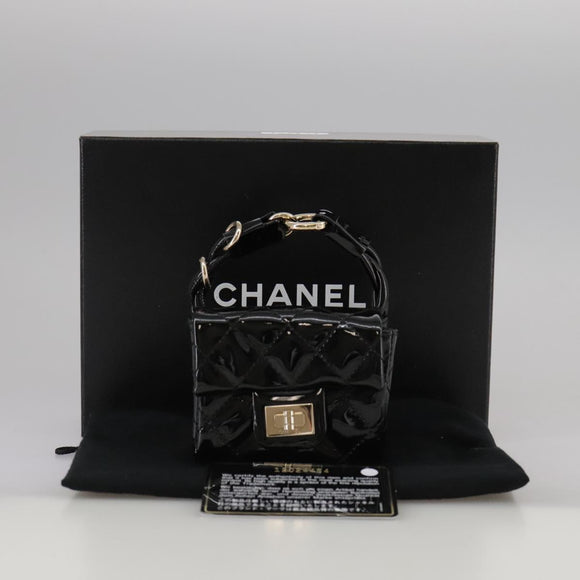CHANEL Pouch Patent leather Black CC Auth 106201V