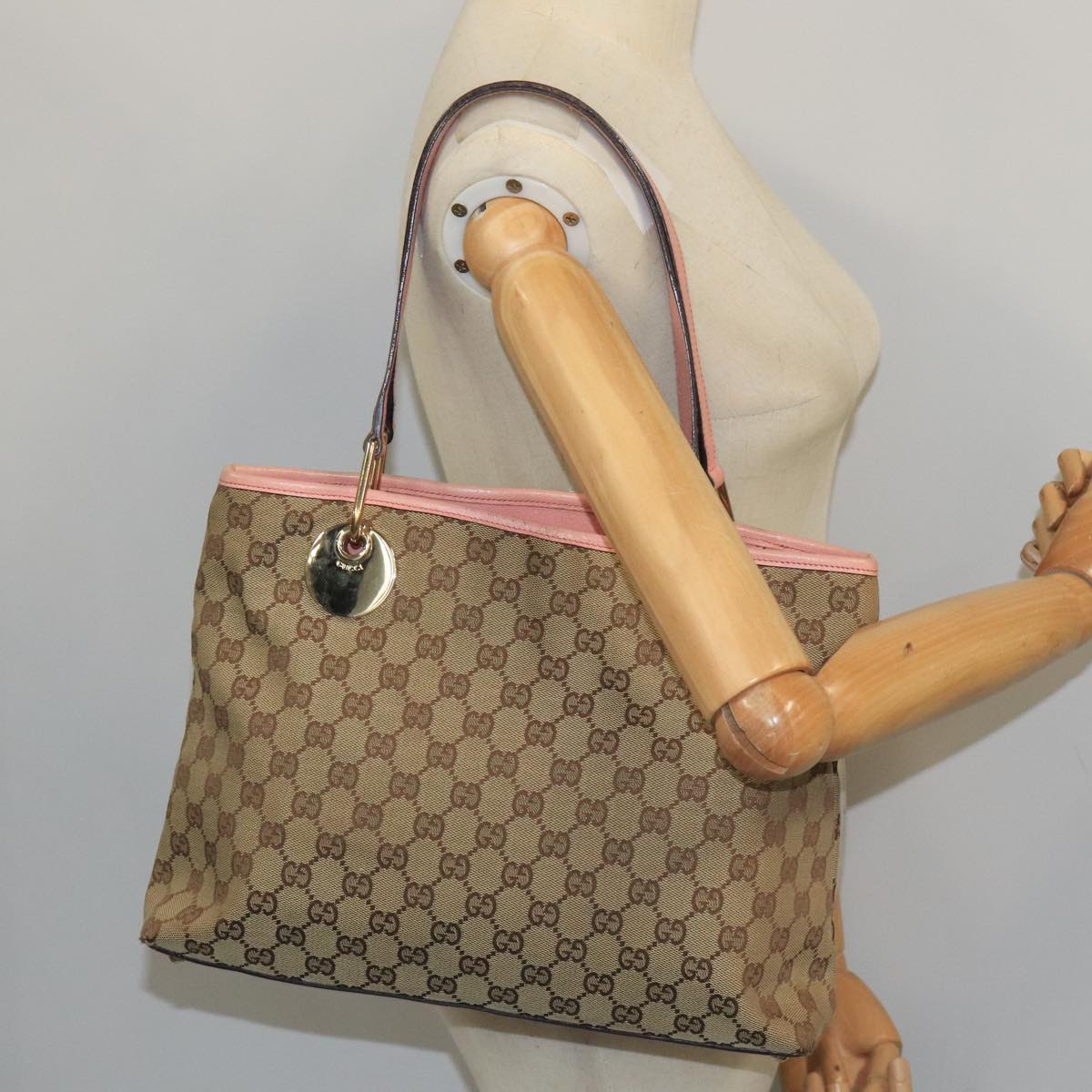 GUCCI GG Canvas Tote Bag Beige Pink Gold 120837 Auth 106334