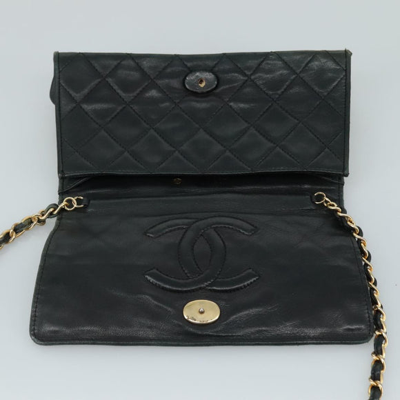 CHANEL Chain Shoulder Bag Leather Black CC Auth 106420