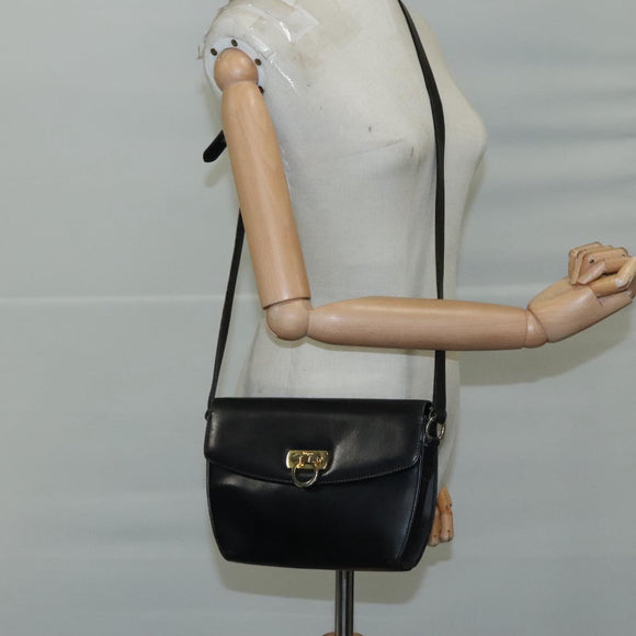 Salvatore Ferragamo Gancini Shoulder Bag Leather Black Auth 106734