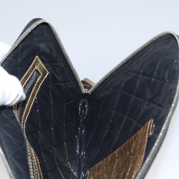 CHANEL Clutch Bag Leather Gold CC Auth 107504