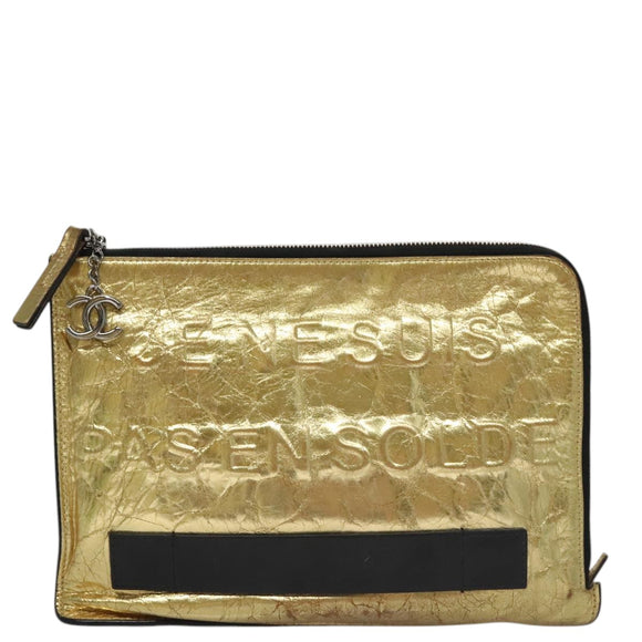 CHANEL Clutch Bag Leather Gold CC Auth 107504