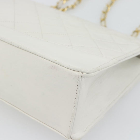 CHANEL Matelasse Chain Shoulder Bag Leather White Gold CC Auth 107700