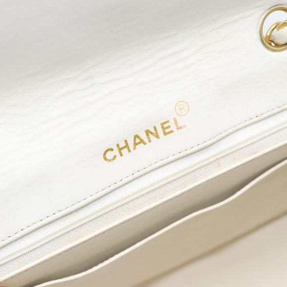CHANEL Matelasse Chain Shoulder Bag Leather White Gold CC Auth 107700