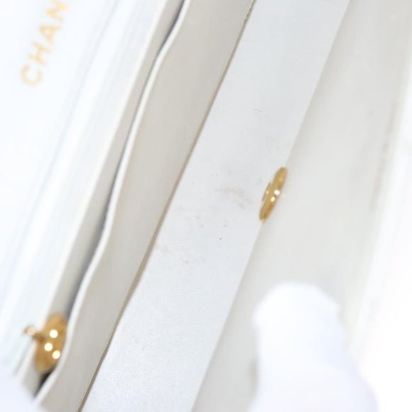 CHANEL Matelasse Chain Shoulder Bag Leather White Gold CC Auth 107700