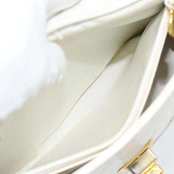 CHANEL Matelasse Chain Shoulder Bag Leather White Gold CC Auth 107700