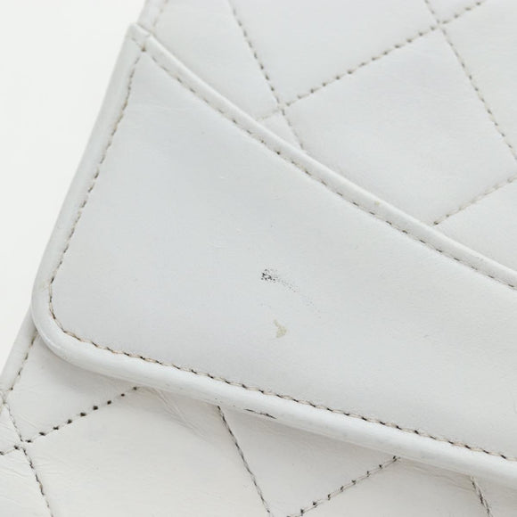 CHANEL Matelasse Chain Shoulder Bag Leather White Gold CC Auth 107700