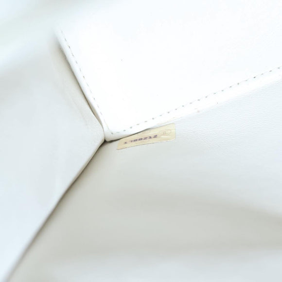 CHANEL Matelasse Chain Shoulder Bag Leather White Gold CC Auth 107700