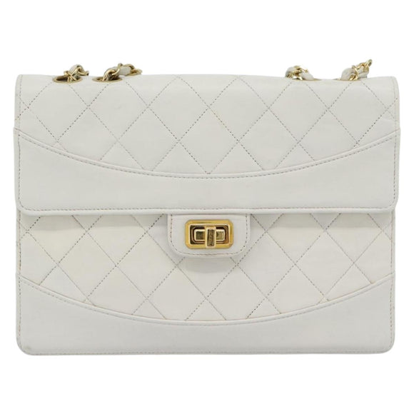 CHANEL Matelasse Chain Shoulder Bag Leather White Gold CC Auth 107700