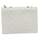 CHANEL Matelasse Chain Shoulder Bag Leather White Gold CC Auth 107700-2