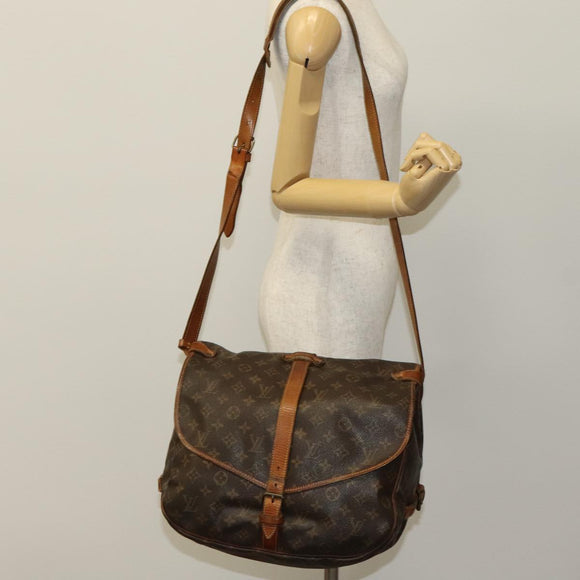 LOUIS VUITTON Monogram Saumur 35 Shoulder Bag M42254 LV Auth 108141