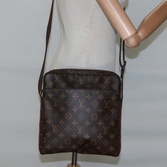 LOUIS VUITTON Monogram Trotteur Beaubourg Shoulder Bag M97037 LV Auth 108297V
