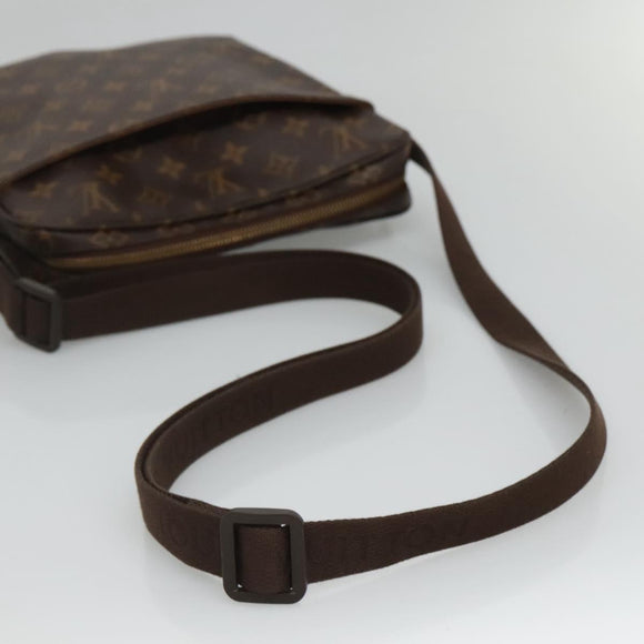 LOUIS VUITTON Monogram Trotteur Beaubourg Shoulder Bag M97037 LV Auth 108297V
