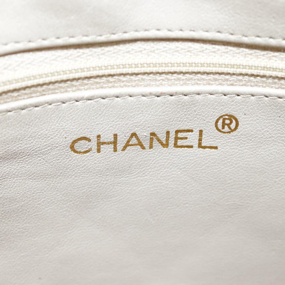 CHANEL Matelasse Chain Shoulder Bag Lamb Skin Beige Gold CC Auth 108395