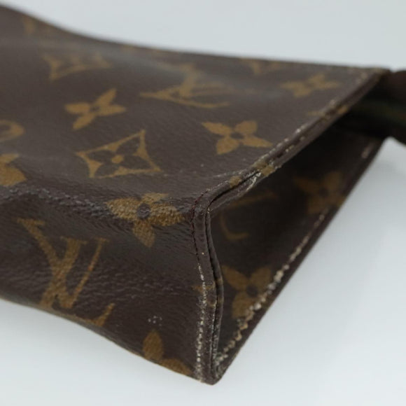 LOUIS VUITTON Monogram Poche Toilette 15 Pouch M47546 LV Auth 108714