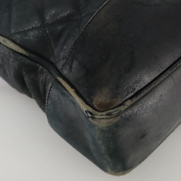 CHANEL Matelasse Chain Shoulder Bag Leather Gold Black CC Auth 108965