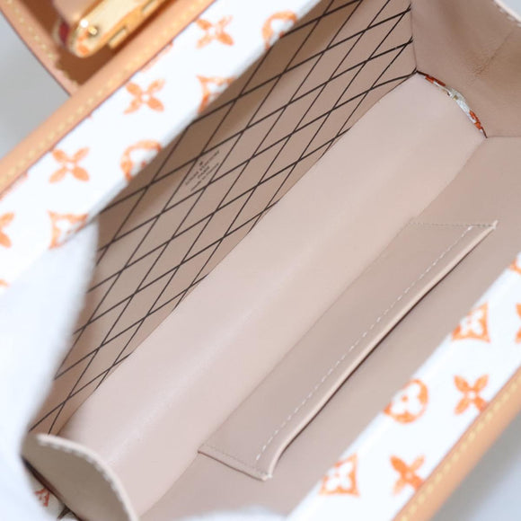 LOUIS VUITTON Catgram Petit Maru NM Shoulder Bag White LV Auth 110163SM