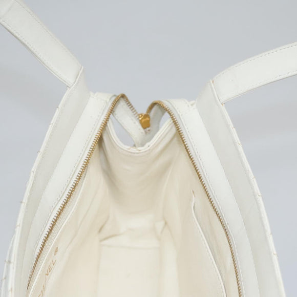 CHANEL Wild Stitch Hand Bag Leather White CC Auth 110221
