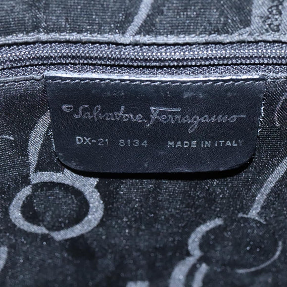 Salvatore Ferragamo Shoulder Bag Patent leather Beige Auth 110481