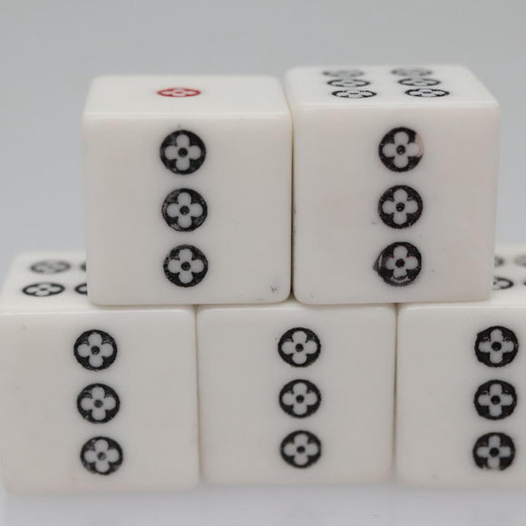 LOUIS VUITTON Monogram Dice Playing Cards set LV Auth 110738SM