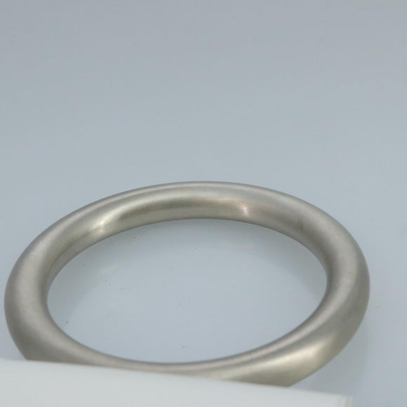 Salvatore Ferragamo hand Pouch Leather White Silver Auth 110793V