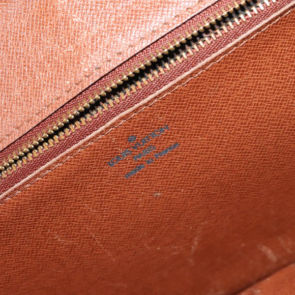 LOUIS VUITTON Monogram Bordeaux 27 Shoulder Bag M51797 LV Auth 111216