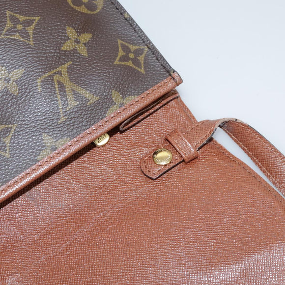 LOUIS VUITTON Monogram Bordeaux 27 Shoulder Bag M51797 LV Auth 111333