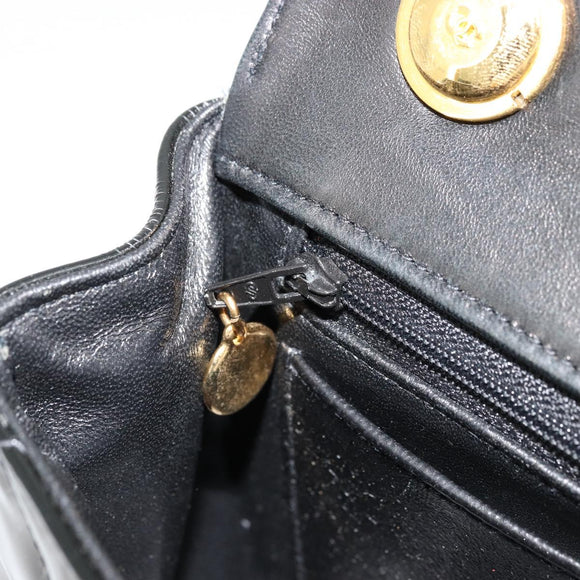 CHANEL Matelasse Hand Bag Patent leather Black CC Auth 112111