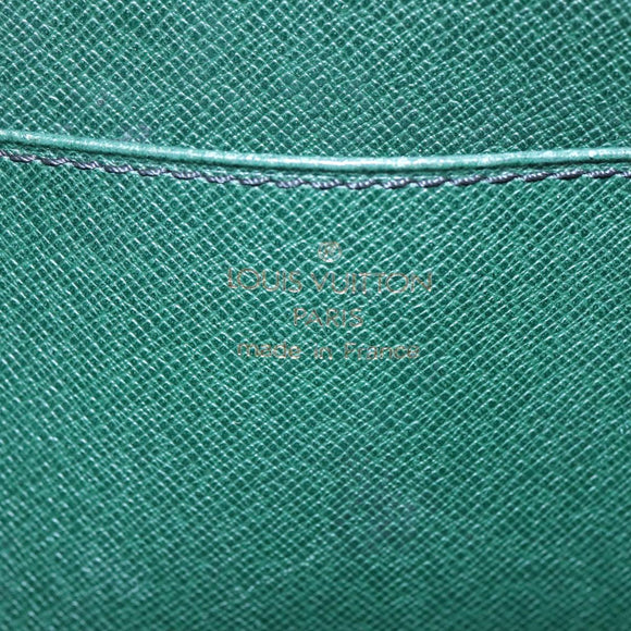 LOUIS VUITTON Epi Pochette Homme Clutch Bag Zipangu Gold M52528 LV Auth 112281