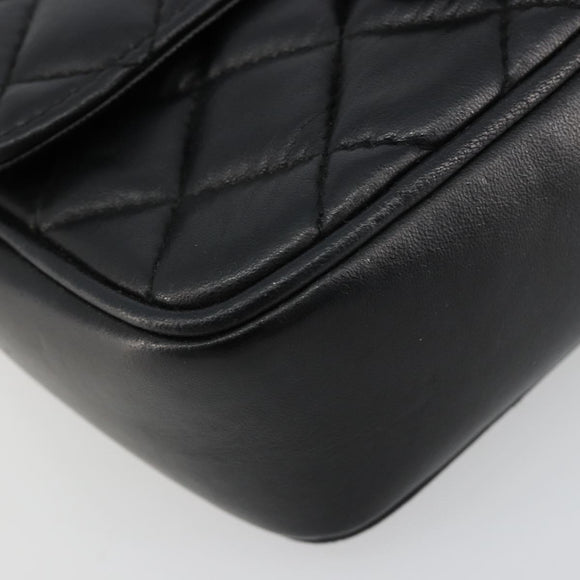 GIVENCHY Chain Shoulder Bag Leather Black Gold Auth 112382
