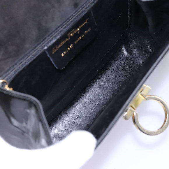 Salvatore Ferragamo Gancini Shoulder Bag Enamel Black Gold Auth 112878