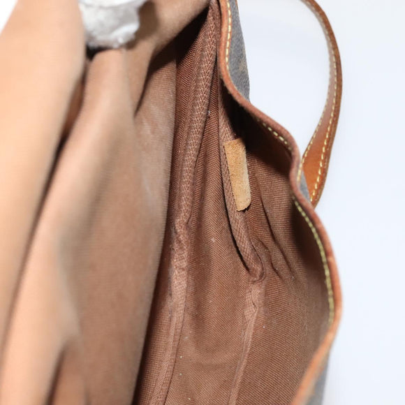 LOUIS VUITTON Monogram Saumur 30 Shoulder Bag M42256 LV Auth 113014