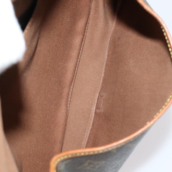 LOUIS VUITTON Monogram Saumur 30 Shoulder Bag M42256 LV Auth 113014