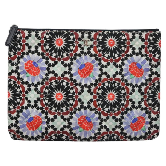 CHANEL Clutch Bag Cotton White CC Auth 113828AV