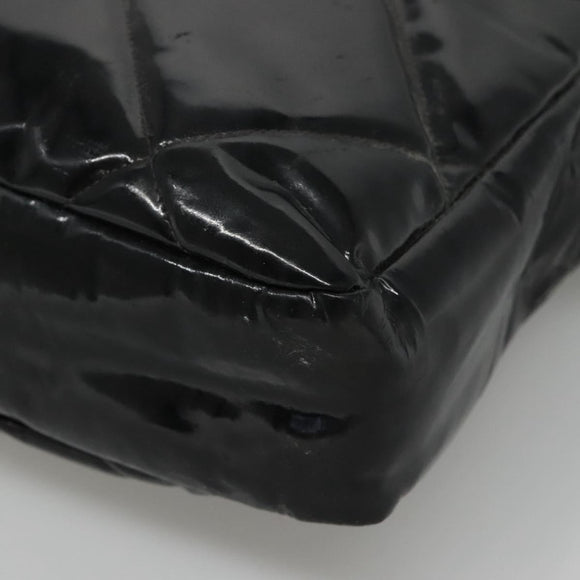 CHANEL Matelasse Shoulder Bag Patent leather Black Gold CC Auth 114045