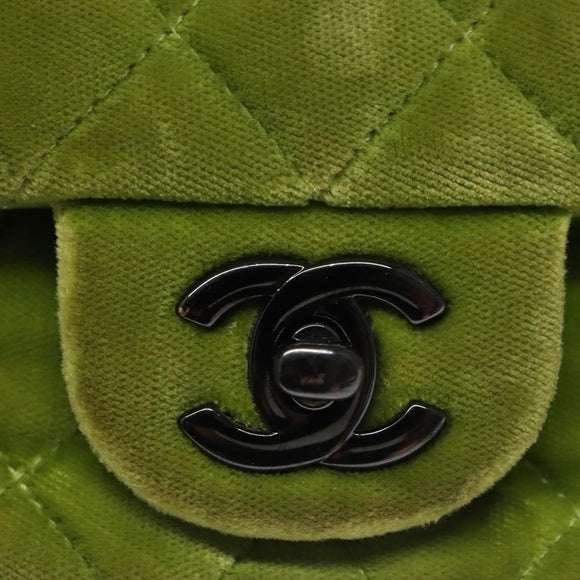 CHANEL Mini Matelasse 20 Single Flap Chain Bag Velor Green CC Auth 115601A