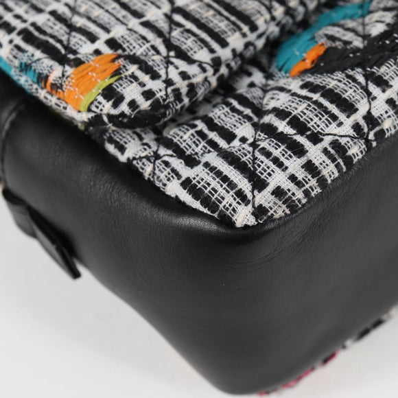 CHANEL Matelasse Chain Shoulder Bag Tweed Leather White Silver CC Auth 116419SM