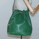 LOUIS VUITTON Epi Noe Shoulder Bag Green M44004 LV Auth 116508-22