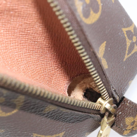 LOUIS VUITTON Monogram Trousse Demi Ronde Cosmetic Pouch M47520 LV Auth 116838