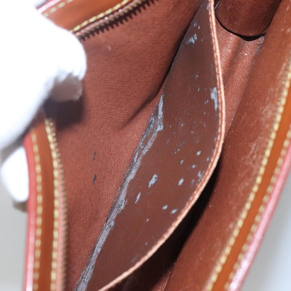 LOUIS VUITTON Epi Pochette Homme Clutch Bag Zipangu Gold M52528 LV Auth 116908