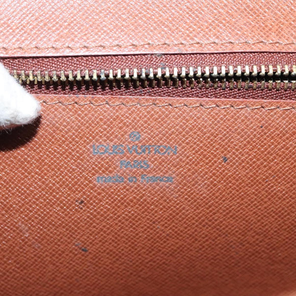 LOUIS VUITTON Monogram Bordeaux 27 Shoulder Bag M51797 LV Auth 117070